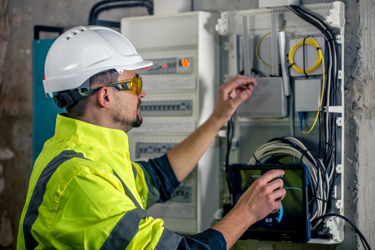 Electrical Contractor in Dubai